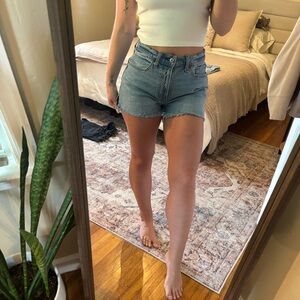 Abercrombie Mom Short Curve Love